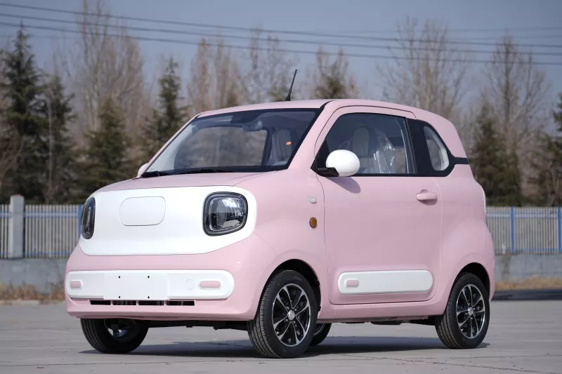 Mini sähköauto 4 pyörät